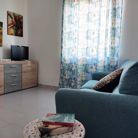 Casa Vacanze Capo Rizzuto Con Ampio Giardino-Japigium Calipso * Isola di Capo Rizzuto
