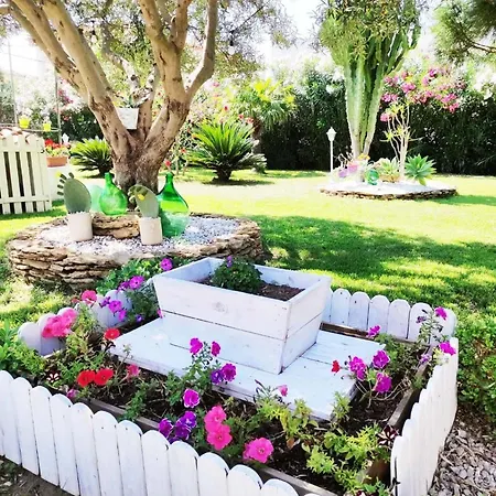 Casa Vacanze Capo Rizzuto Con Ampio Giardino-Japigium Calipso